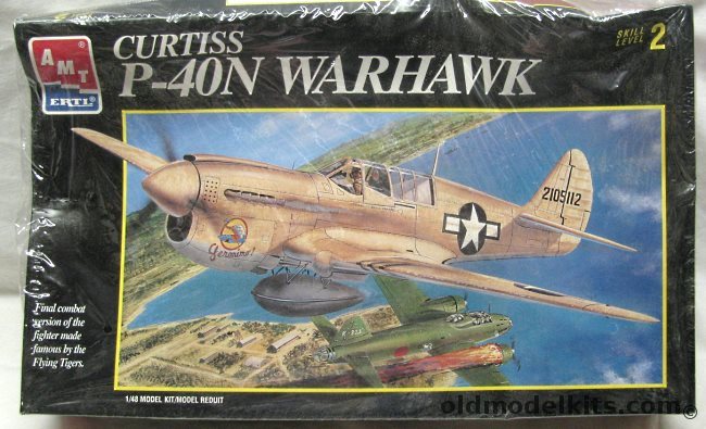 AMT 1/48 Curtiss P-40N Warhawk, 8798 plastic model kit